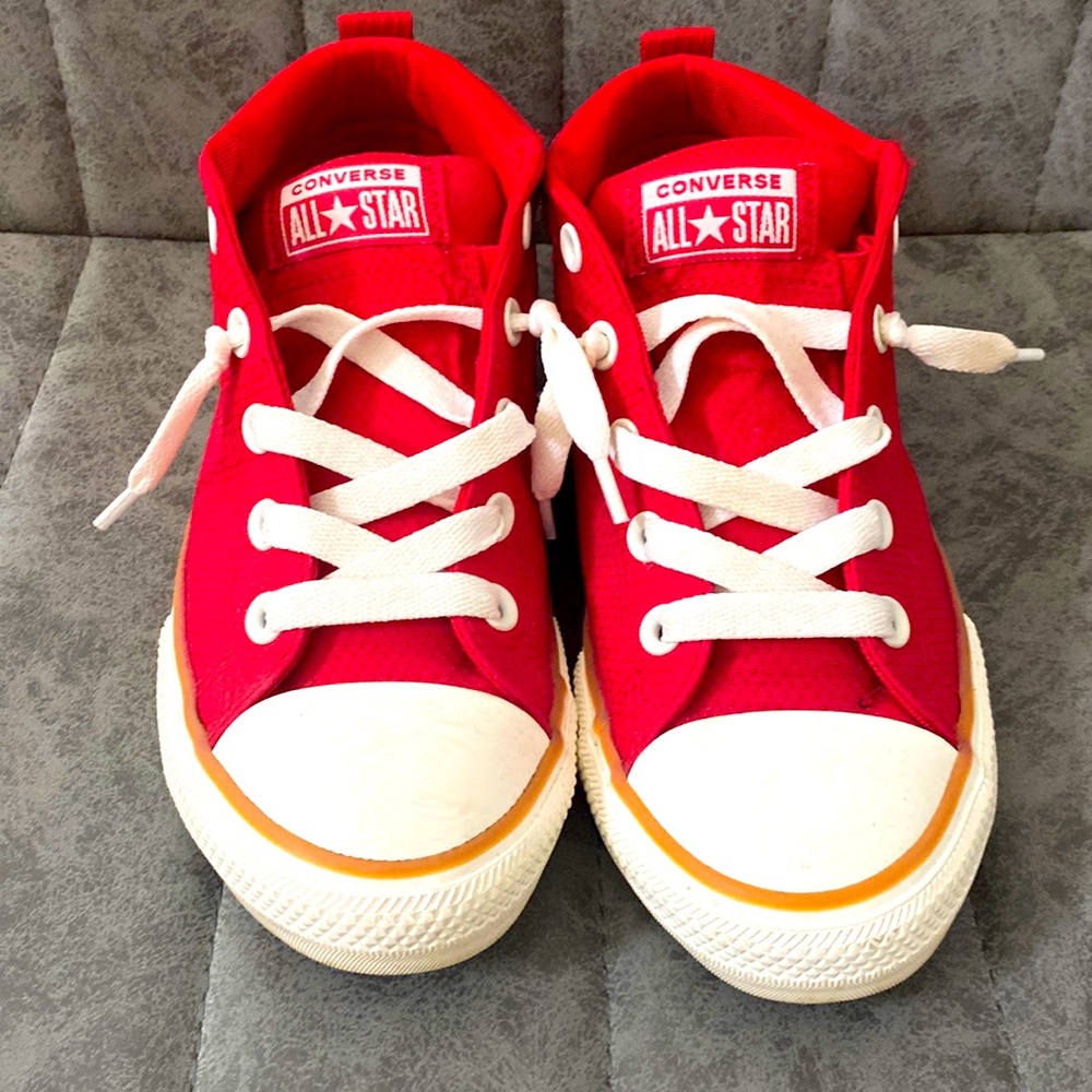 Red Converse Mid tops!